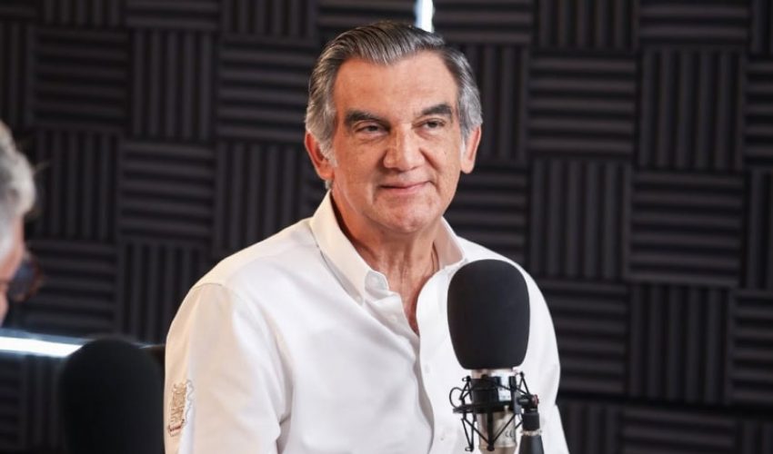 Américo abre diálogo público con balance de proyectos de largo plazo