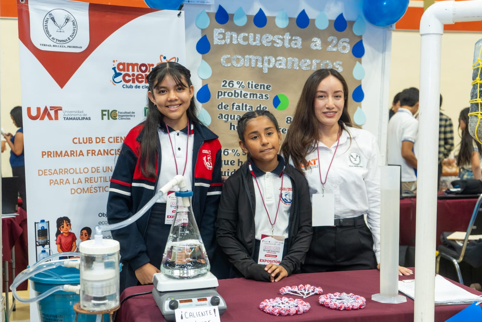 UAT proyecta avances en ciencia y tecnología: Con asesoría de la UAT alumnas de primaria crean filtro ecológico de agua